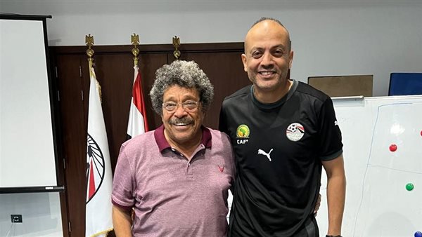 الكابتن أحمد مصطفى