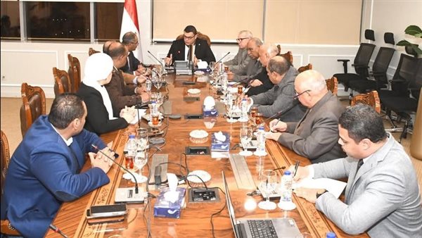 اجتماع وزير الإسكان