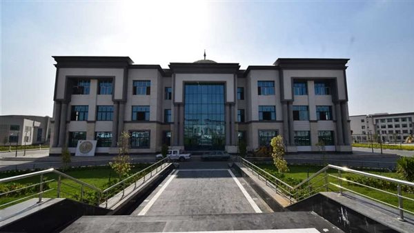 جامعة بنها الأهلية