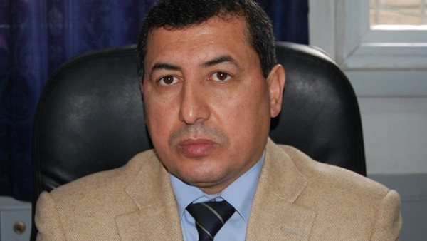 الدكتور مخيمر أبو