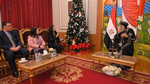 الوزيرة خلال تقديم