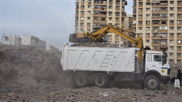 ازالة تجمعات القمامة