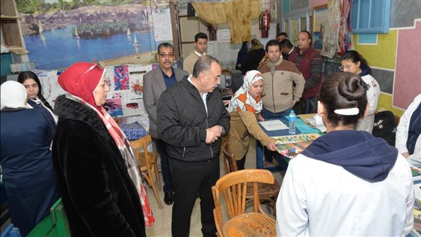 جولة المحافظ