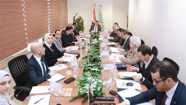 اجتماع  وزير الزراعة