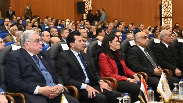 وزير الشباب والرياضة