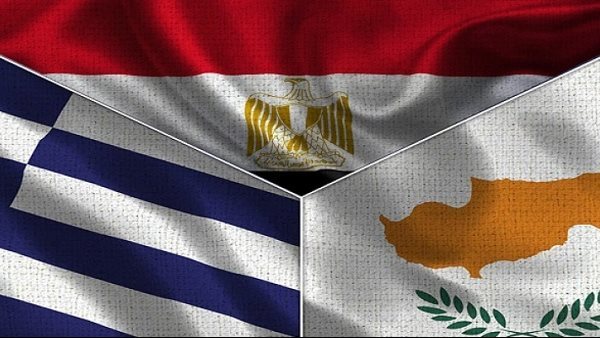 علما قبرص واليونان