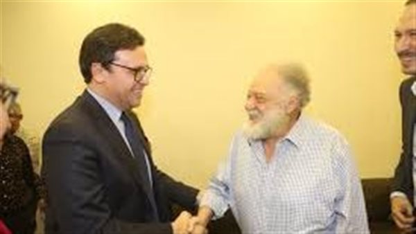 يحي الفخراني