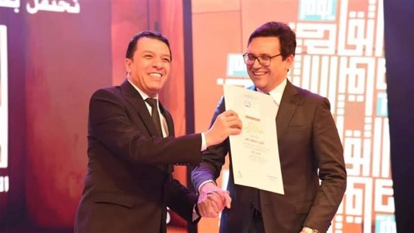 وزير الثقافة يكرم