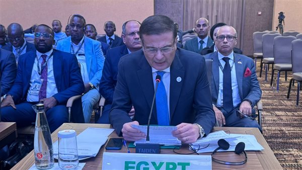 وزير الزراعة بالقمة