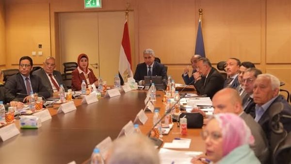 وزير السياحة خلال