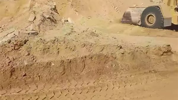 معدات ثقيلة لانتشال