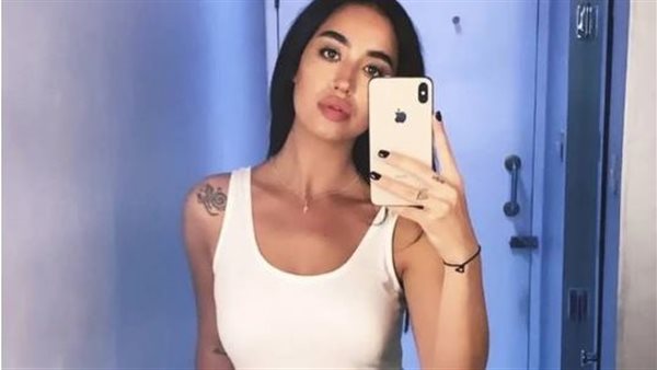 نينا عبد الملك