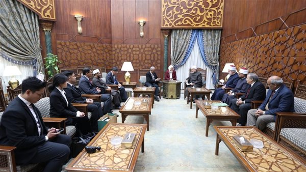 شيخ الأزهر يستقبل