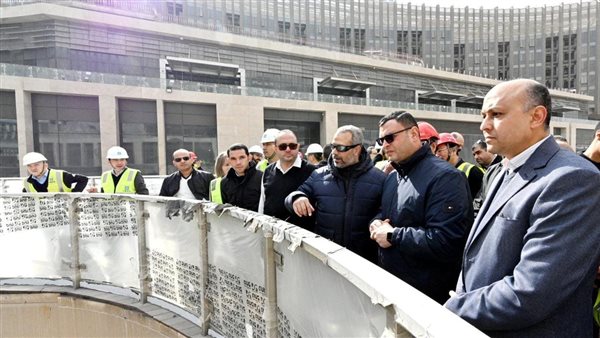 وزير الإسكان يتفقد