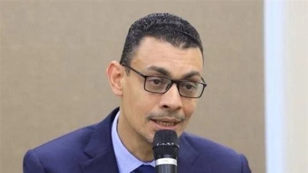  الدكتور عمرو نبيل