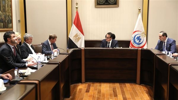وزير الصحة خلال اللقاء