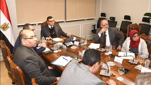 اجتماع وزير الإسكان