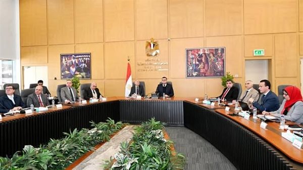 اجتماع الوزير اليوم