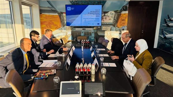 وزير الطيران المدني