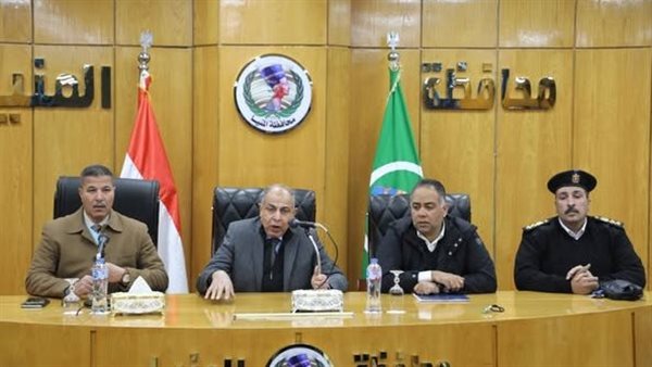 محافظ المنيا يواصل