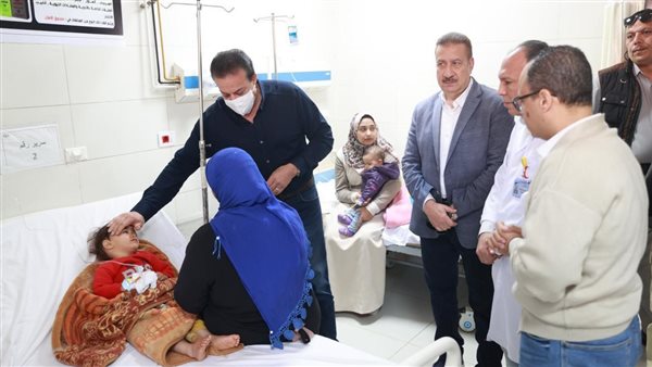  وزير الصحة ومحافظ