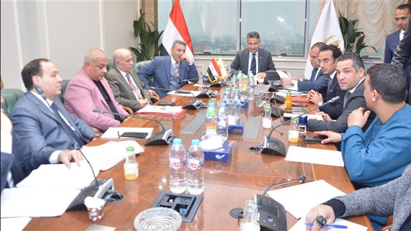 الدكتور شريف فاروق