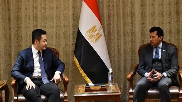 اجتماع وزير الشباب