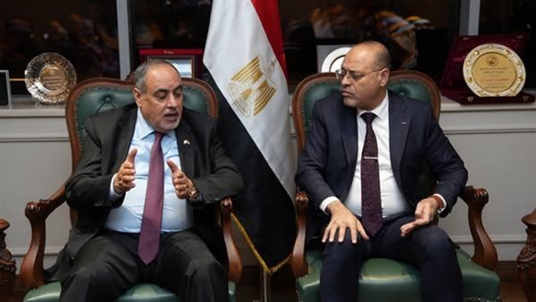 لقاء وزير العمل