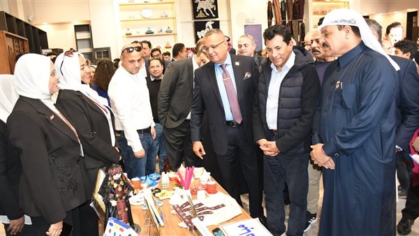 وزير الشباب والرياضة