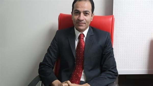 الدكتور هشام إبراهيم