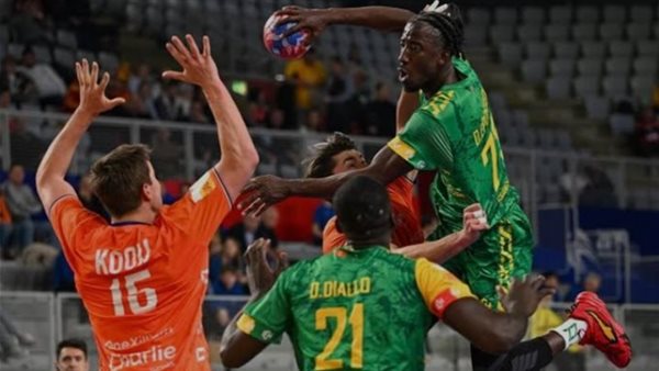 بث مباشر مباراة غينيا