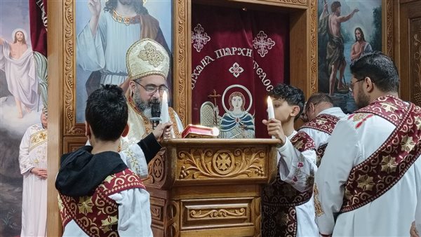 شاهد بالصور...قداس