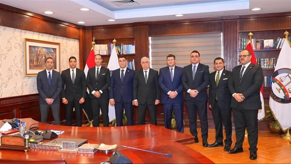 أثناء اللقاء 