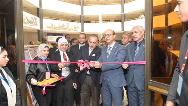 محافظ أسيوط ورئيس