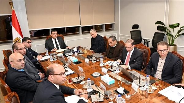 اجتماع وزير الإسكان