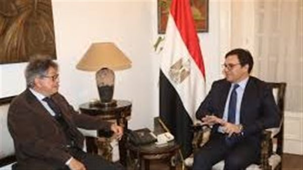 وزير الثقافة أحمد