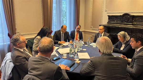 وزير الخارجية والهجرة