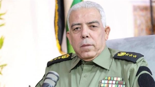  العميد أنور رجب