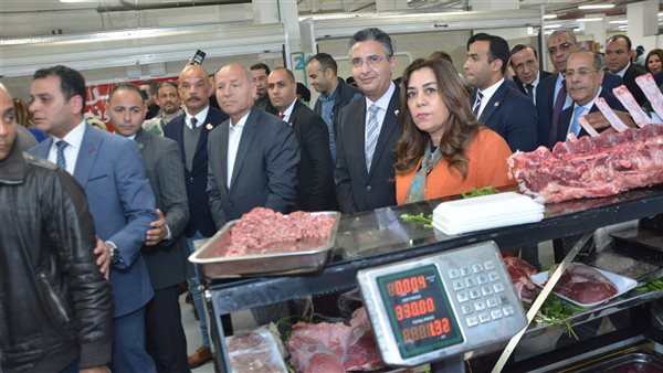  وزيرا التموين والتنمية