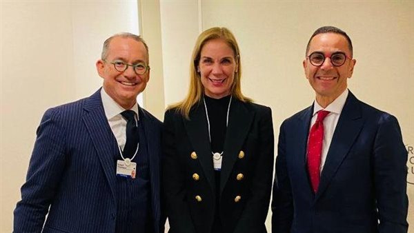 وزير الاستثمار خلال