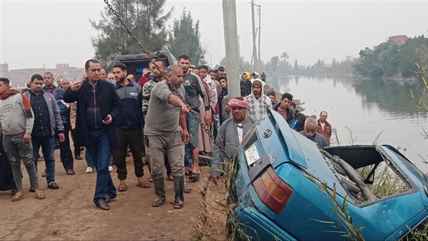 مصرع شخص وابنته أثر