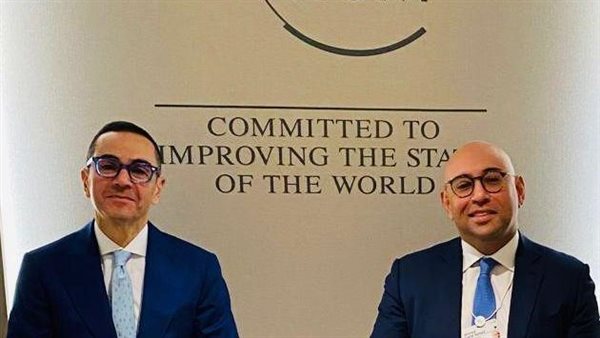 لقاء  وزير الاستثمار