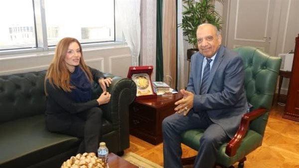 لقاء وزير الكهرباء