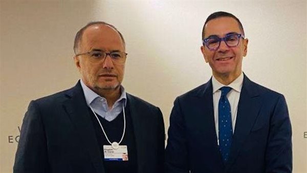  وزير الاستثمار