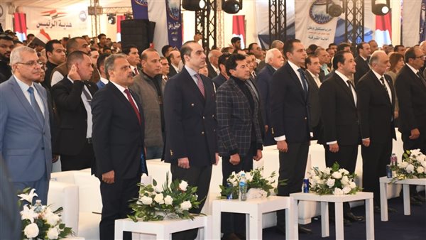 الوزيران والمحافظ