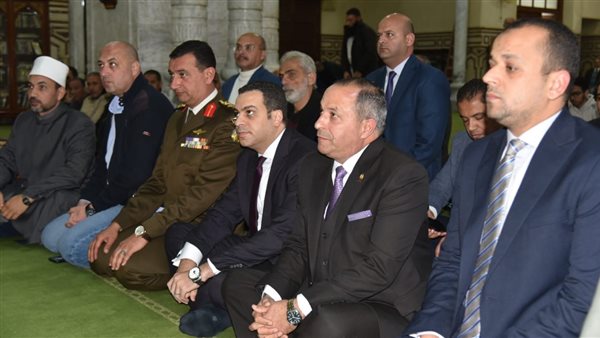 محافظ بورسعيد أثناء