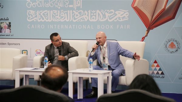 فاديم تريخون متحدثاً