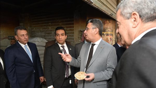 جولة وزير التموين