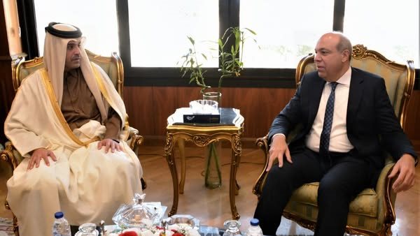  وزير الطيران المدني