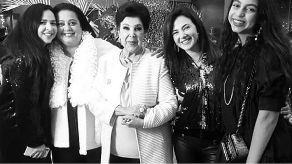 دنيا سمير غانم وأميرة